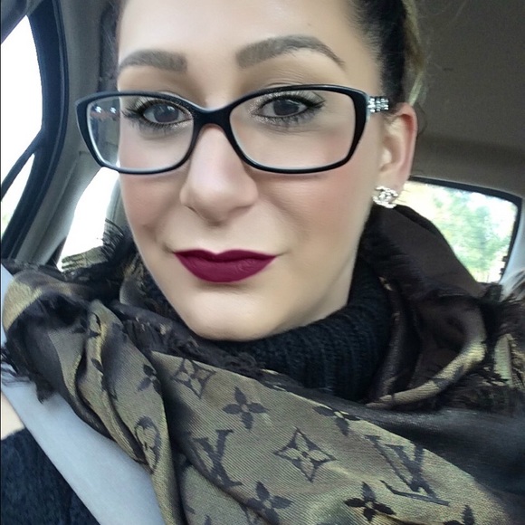 Profile Picture of Melissa Jacobs moffitt (@melissajacobs89) on Poshmark