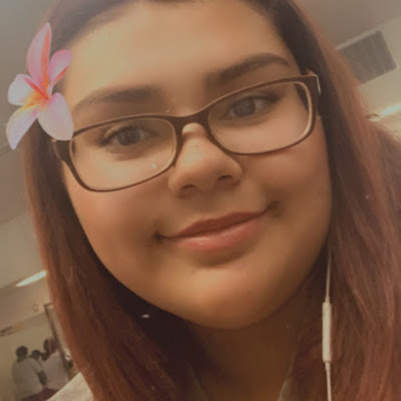 Profile Picture of Maysa Macedo (@maysamacedo893) on Poshmark