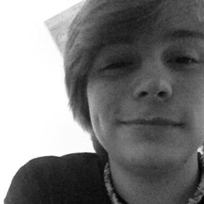 Profile Picture of Tanner (@compton_tanner) on Twitter