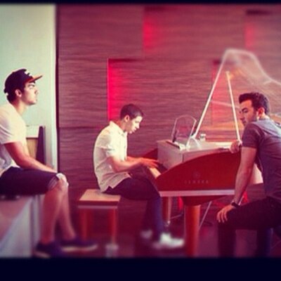 Profile Picture of The Jonas Boys (@NickJonasLesMis) on Twitter