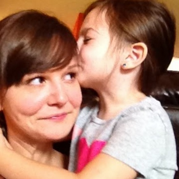 Nicole Scheriff - Poshmark Profile Picture of Nicole Scheriff (@nicolescheriff) on Poshmark