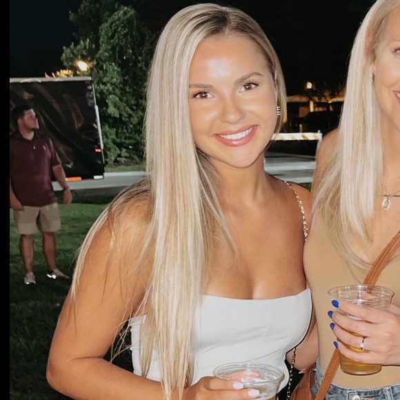 Profile Picture of Logan Calhoun (@lcalhoun1) on Poshmark