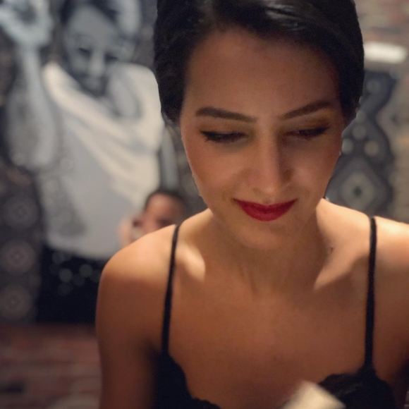 Profile Picture of Noura Loudani (@nloudani) on Poshmark