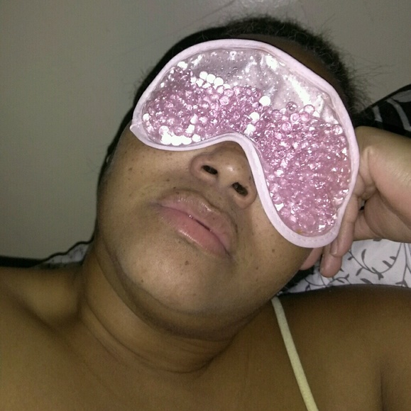 Profile Picture of Onique Adams (@onique34) on Poshmark