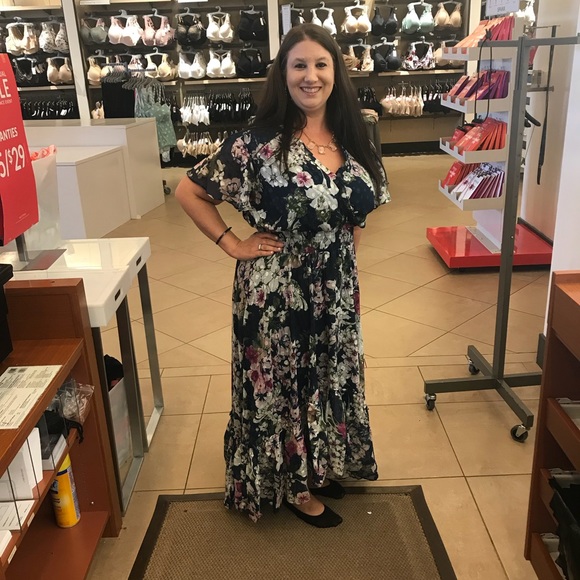 Profile Picture of Michelle Danielson (@mishybug1984) on Poshmark