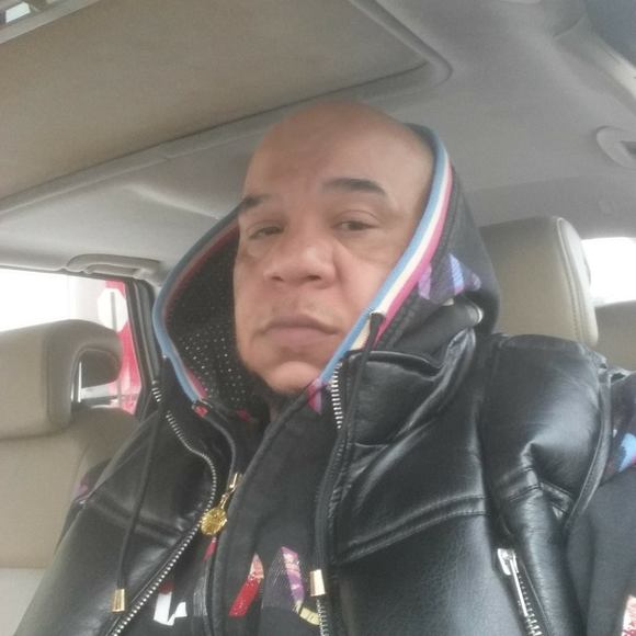 Profile Picture of Tim Anders (@timdog705) on Poshmark