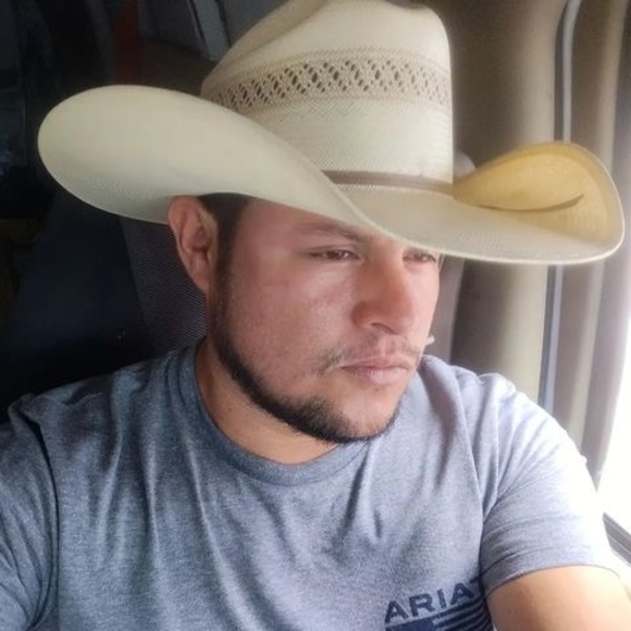 Profile Picture of Juan guerrero Guerrero (@0516179) on Poshmark