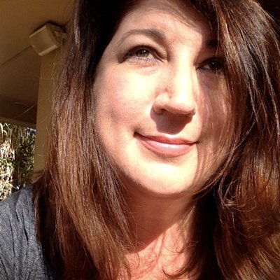 Profile Picture of Lisa Reich (@LisaReich444) on Twitter