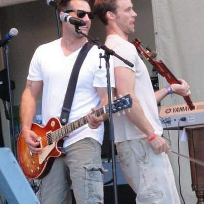 Profile Picture of Pasdarspencerlover (@AdrianJesseFan) on Twitter