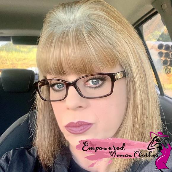 Profile Picture of Michelle Chiappetta (@kittysafari70) on Poshmark