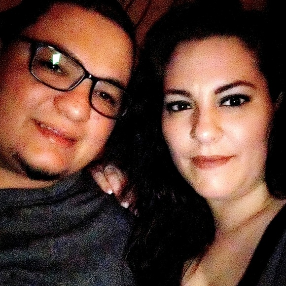 Profile Picture of Veronica Rodriguez (@cubanitababy15) on Poshmark