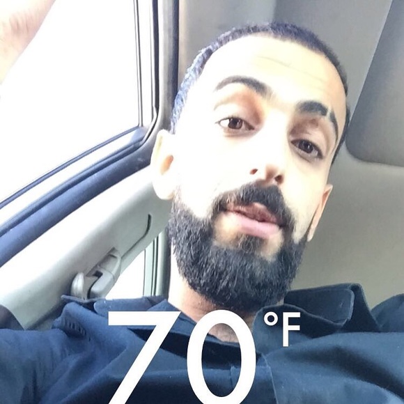 Profile Picture of Peter Mansour (@youngtut) on Poshmark