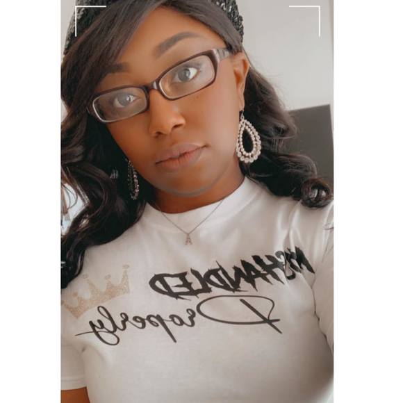 Profile Picture of Adrian Nelson (@adriannelson) on Poshmark