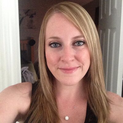 Profile Picture of Stephanie Rule (@StephieLee63) on Twitter