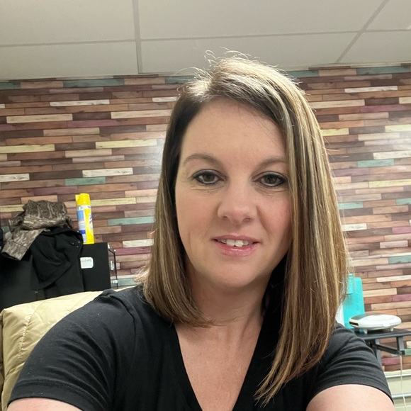 Profile Picture of Nicole Mcmullen (@mcmulln) on Poshmark