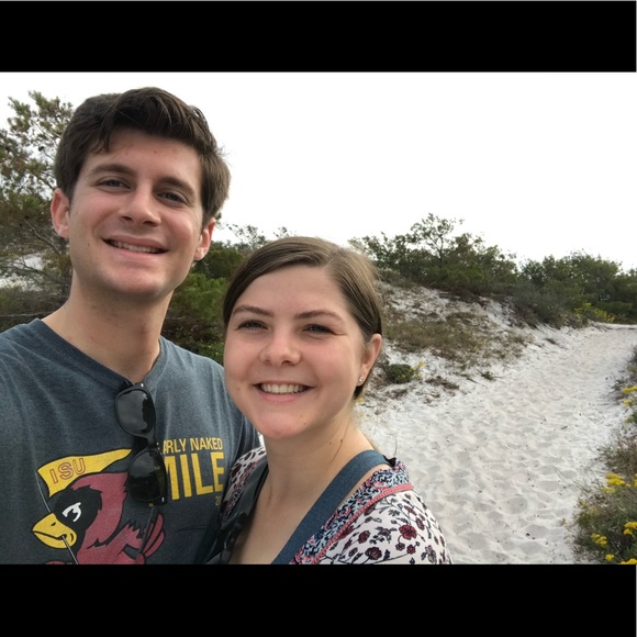 Profile Picture of Rebecca Pattee (@r_pattee) on Poshmark