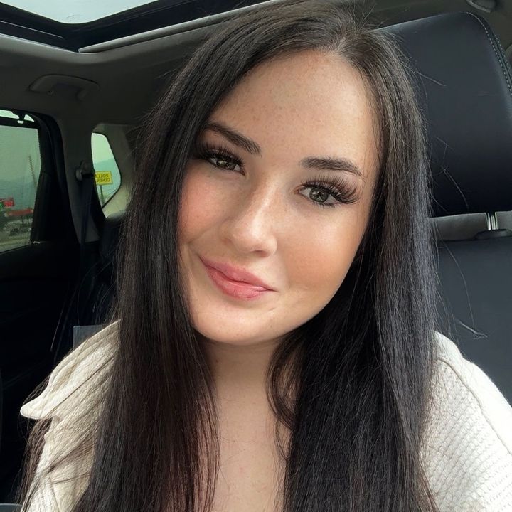 Profile Picture of L e x (@lex.weaver) on Tiktok