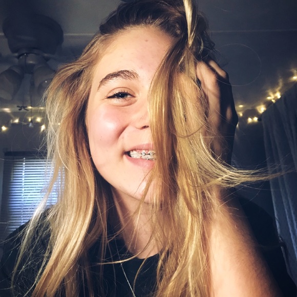 Profile Picture of Tianna Chadwick (@tiannamchadwick) on Poshmark