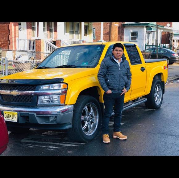 Profile Picture of Alex Marroquin (@alexmarroquin76) on Poshmark