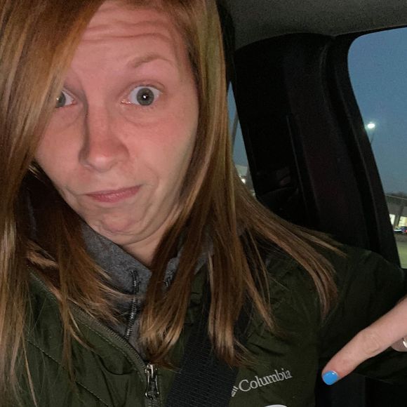 Profile Picture of Jamie Jendrowski (@jamiejendrowski) on Poshmark
