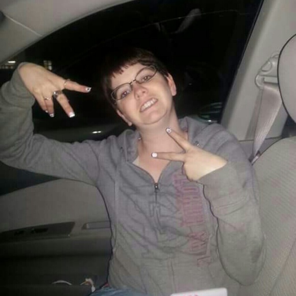 Profile Picture of Jami Roberts (@lilshorty8857) on Poshmark