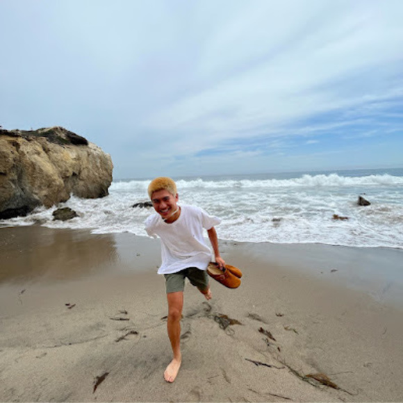 Profile Picture of Christian David (@christiandavid_) on Poshmark