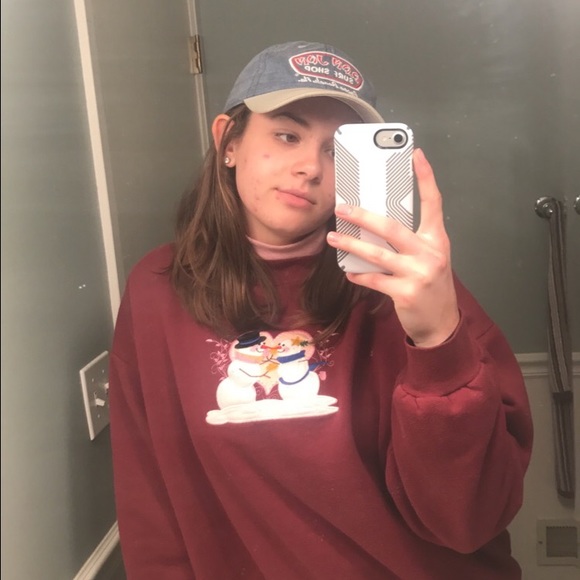 Profile Picture of Mia Wright (@miaw17) on Poshmark