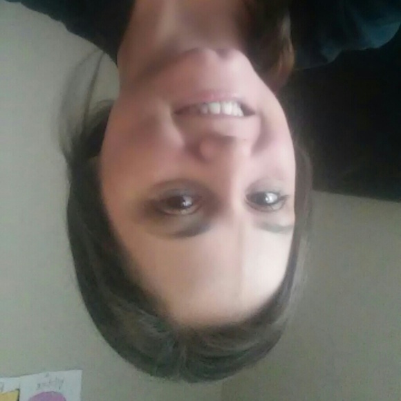 Profile Picture of Morgan Lachowicz (@mlachowicz) on Poshmark