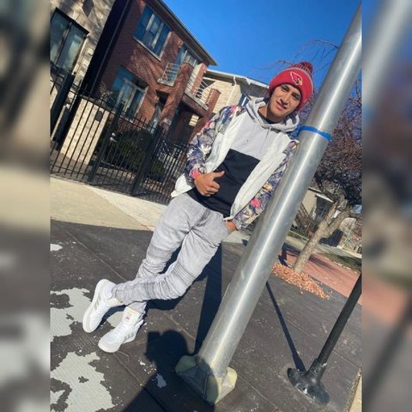 Profile Picture of Gabriel Escobar (@gabrielescob538) on Poshmark