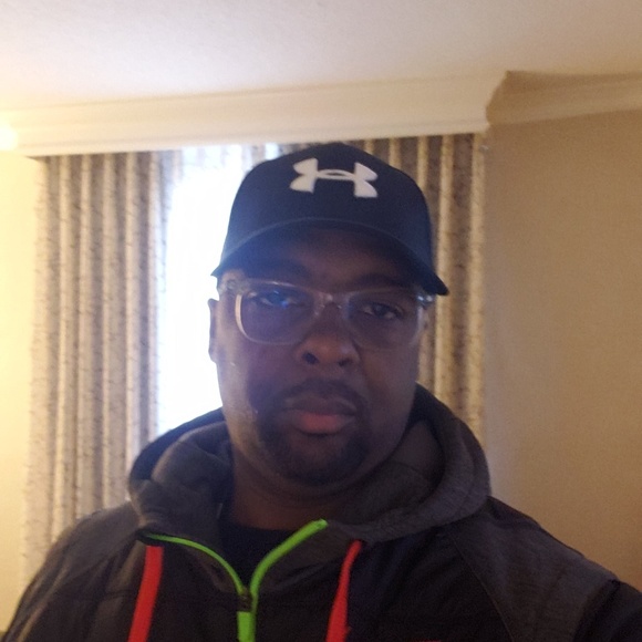 Profile Picture of Chris Judkins (@krsjud76) on Poshmark