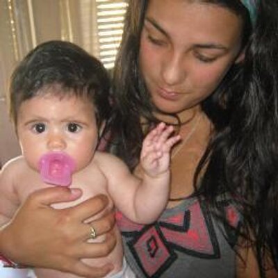 Profile Picture of Flor Rivas (@florrivas4) on Twitter