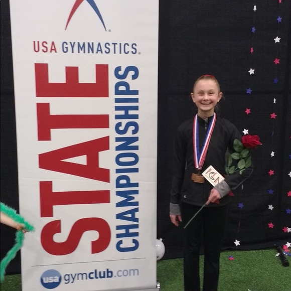 Profile Picture of Emma Doorn (@em_doorn) on Poshmark