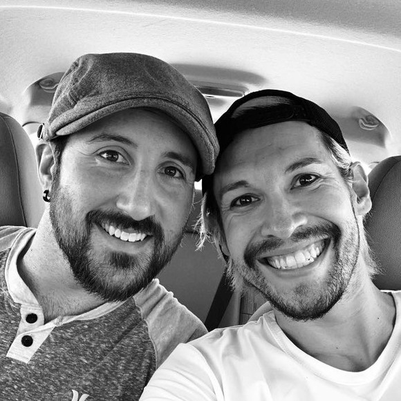 Profile Picture of David Carlos (@davyb0nez) on Poshmark