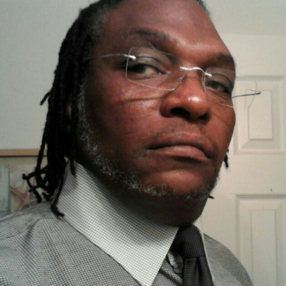 Profile Picture of Larry Calloway (@larrycalloway) on Poshmark