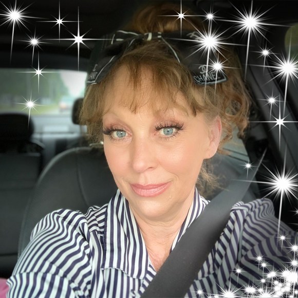 Profile Picture of Cynthia Moyer webb (@mysticwoman0709) on Poshmark