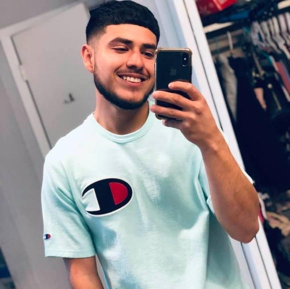 Profile Picture of Jashua Andaverde (@jashuaandaverde) on Poshmark