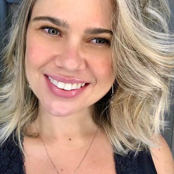 Andiara Craveiro - Poshmark Profile Picture of Andiara Craveiro (@andiara) on Poshmark