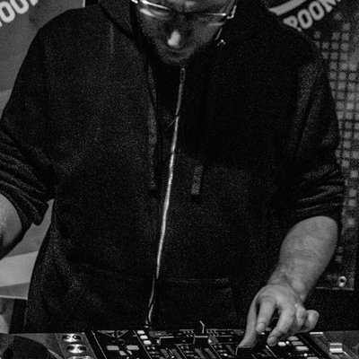 Profile Picture of Stephen Thrasher (@ThrasherDj) on Twitter