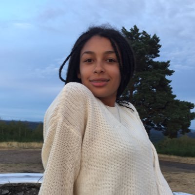 Profile Picture of Julia Roux (@JuliaRoux13) on Twitter