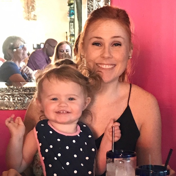 Profile Picture of Melissa Keswick (@melkez890) on Poshmark