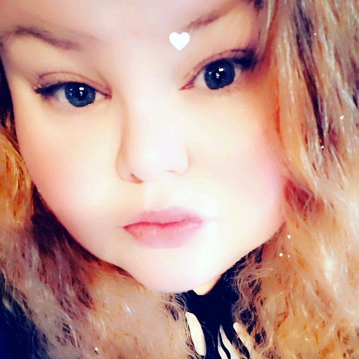 Profile Picture of anniecates1004 (@anniecates1004) on Tiktok