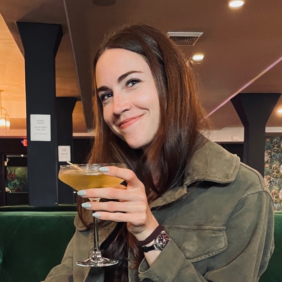 Profile Picture of Madeline Strandemo (@mstrandemo) on Poshmark