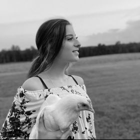 Profile Picture of Chesney Brady (@chesneybrady) on Pinterest