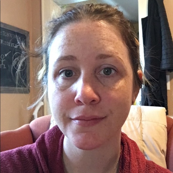 Profile Picture of Pamela Morrison (@pammie166) on Poshmark