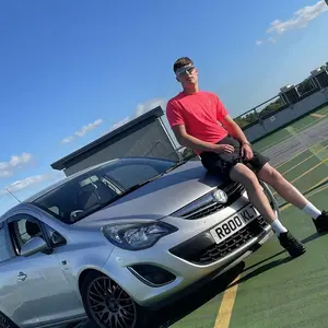 Profile Picture of Roman Heaviside (@romanheaviside) on Tiktok