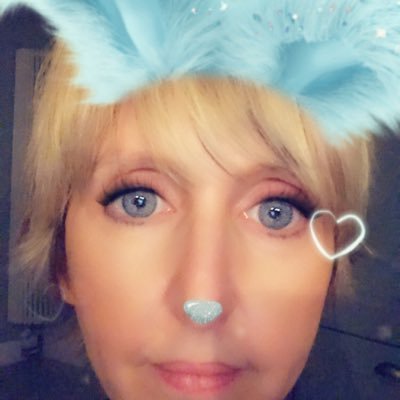 Profile Photo of Amanda Bird  💙 (@Oxtedbird) on Twitter