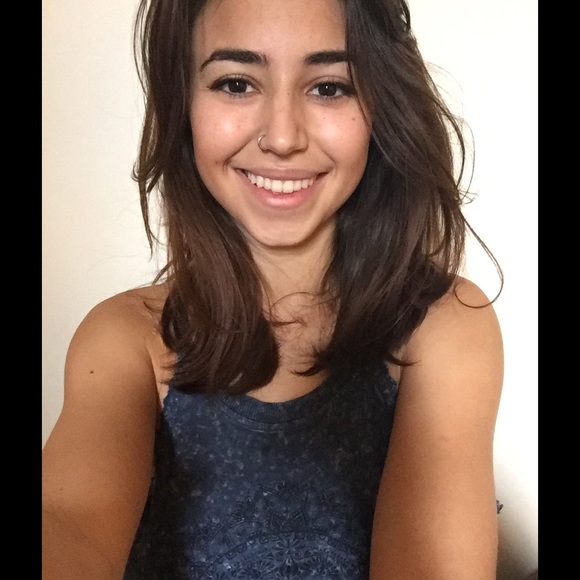 Profile Picture of Gabriella Chavez (@gchavez144) on Poshmark