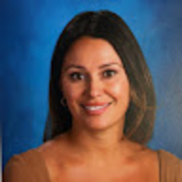 Profile Picture of Amanda Chlebek (@malzy_bek) on Poshmark