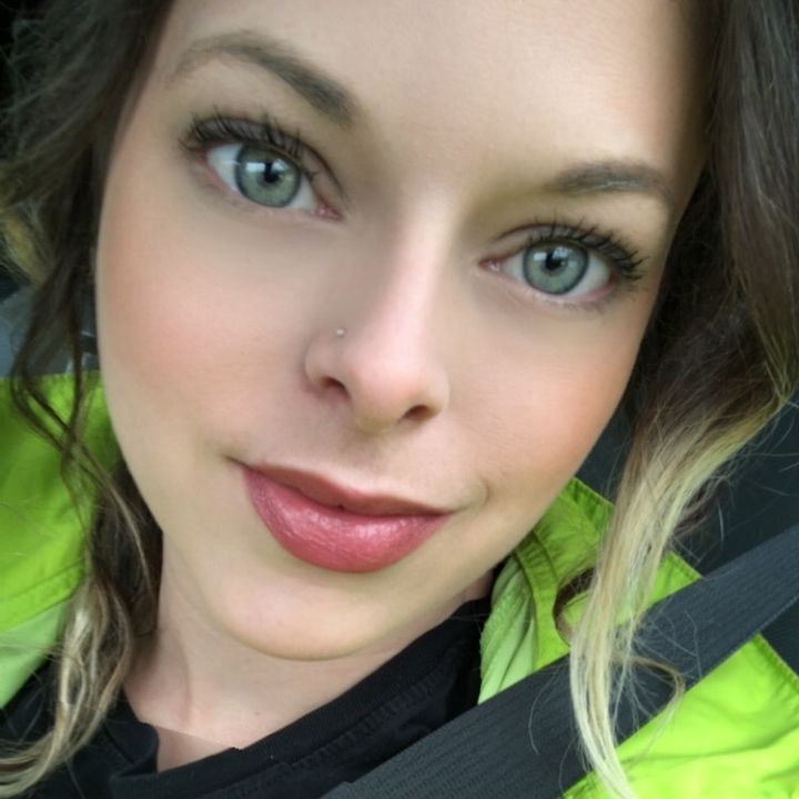 Profile Picture of Roberta 🖤 (@robertalesley) on Tiktok