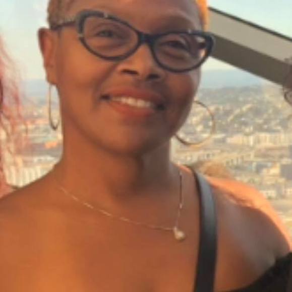 Profile Picture of Cynthia Key (@keycynthia1) on Poshmark